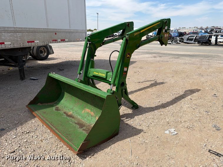 2022 John Deere 520M loader - YA5287