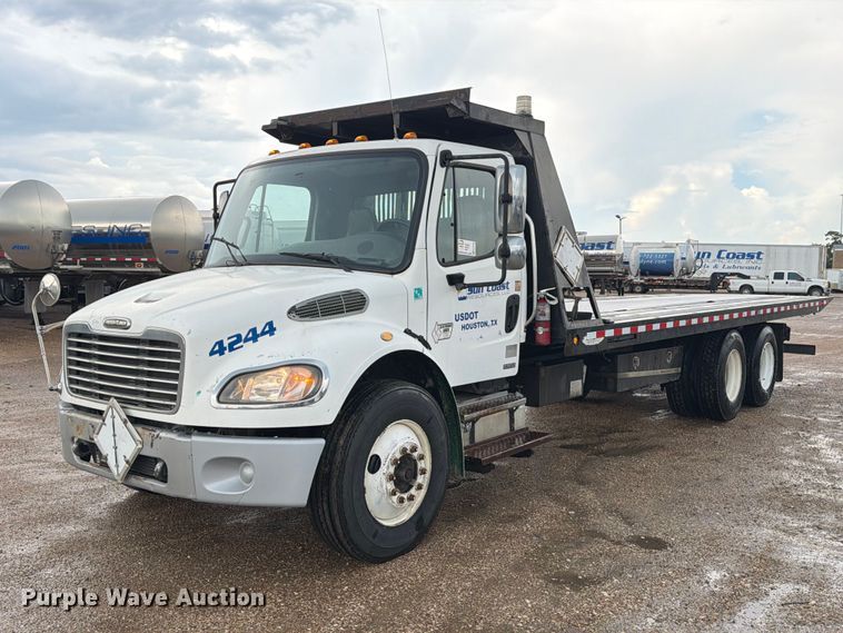 2006 Freightliner Business Class M2 rollback truck - EA7336