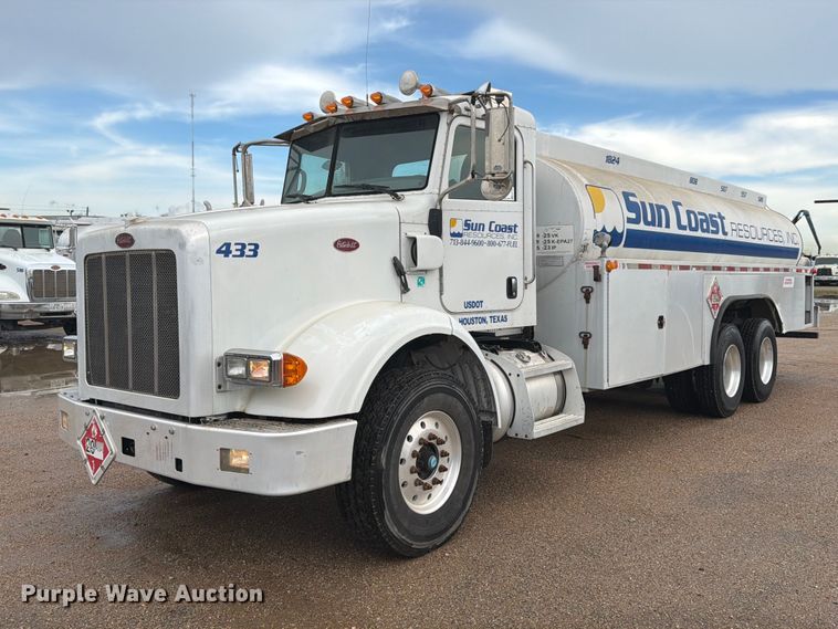 2011 Peterbilt 365 fuel truck - EA7339