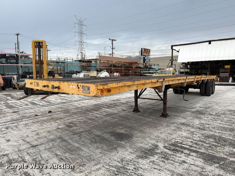 1973 Lufkin flatbed trailer - EL2647
