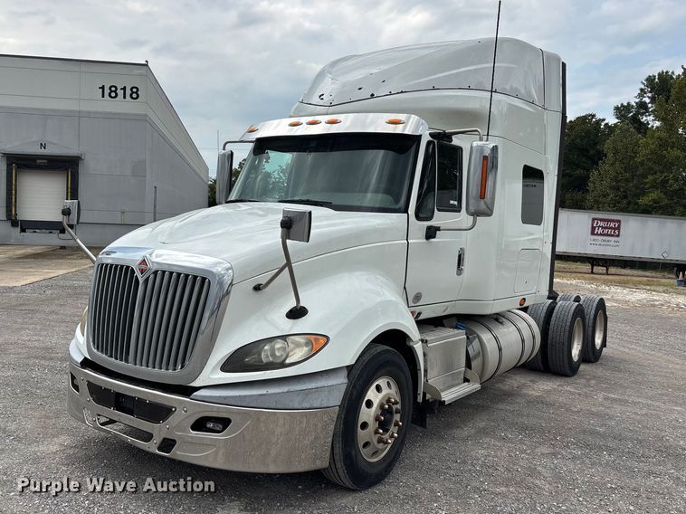 2017 International LF687 ProStar+ semi truck - ER3316