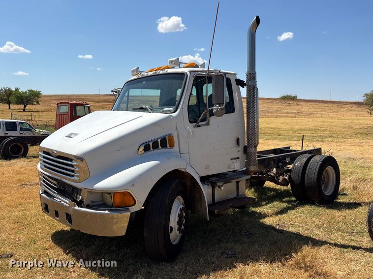 2007 Sterling Acterra truck cab and chassis - EX0045