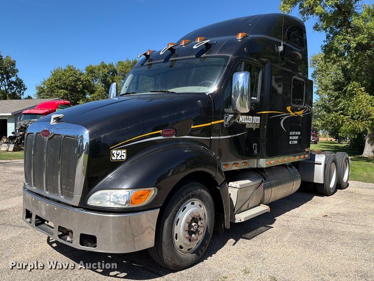 2005 Peterbilt 387 semi truck - FT6725