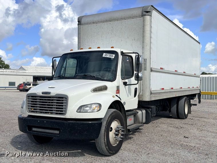 2017 Freightliner Business Class M2  box truck - YA3995
