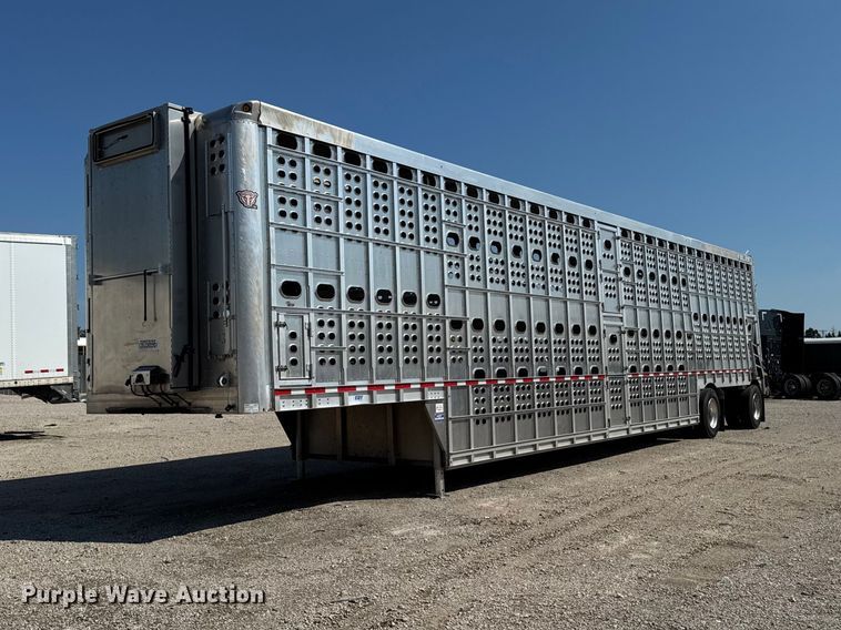 2025 EBY Bull Ride livestock trailer - YA4108