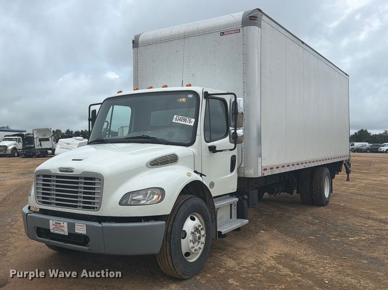2020 Freightliner Business Class M2 box truck - YA4381