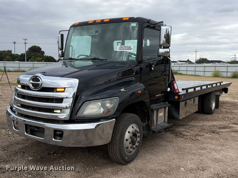2020 Hino 258 rollback truck - YA4657