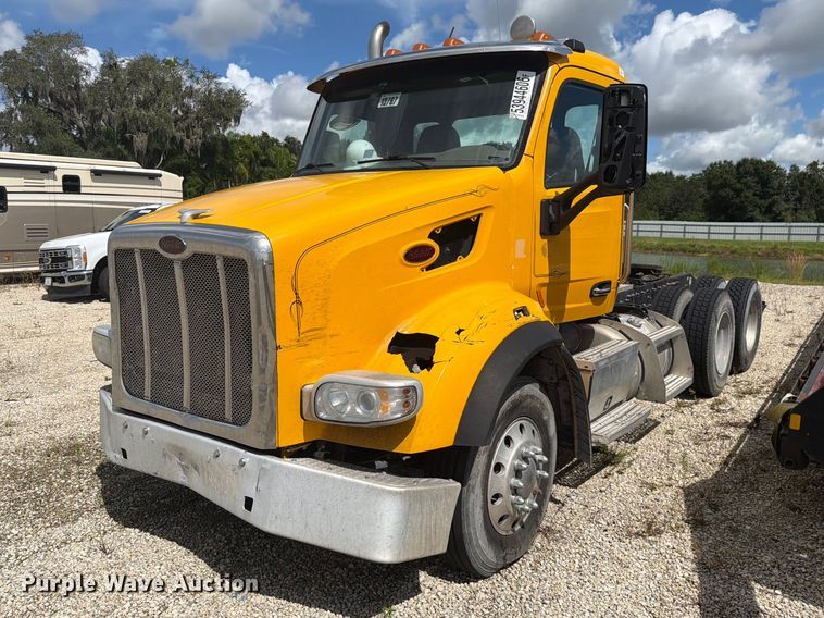 2016 Peterbilt 567 semi truck - YA4720