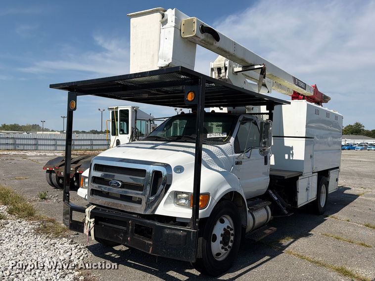 2015 Ford F750 Super Duty forestry bucket truck - YA4884