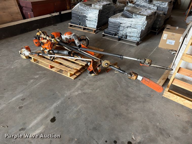 Stihl Lawn equipment - DU8024