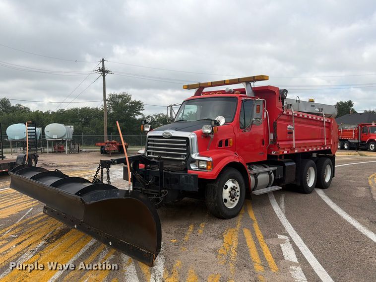 2009 Sterling L7500 dump truck - DY3320