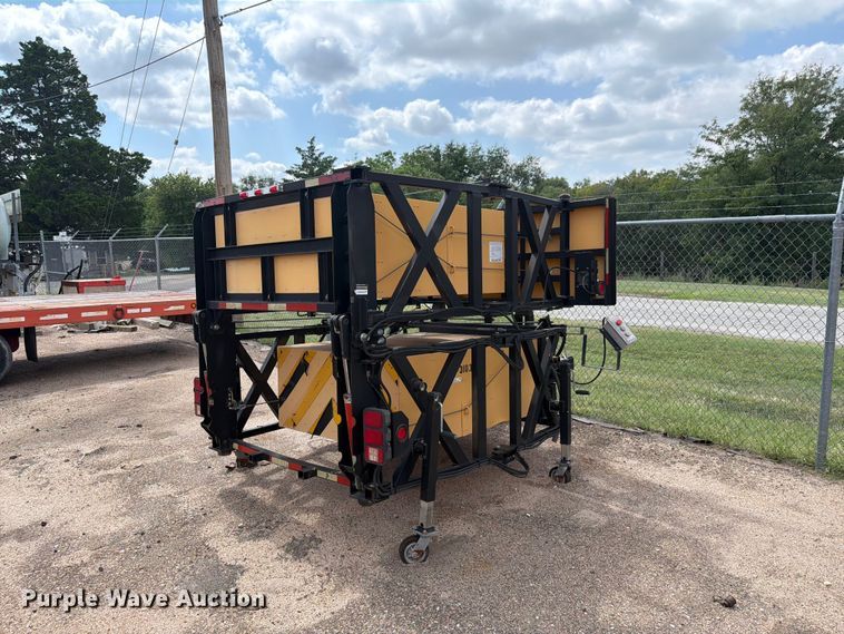 Quixote Company crash attenuator - DY3334