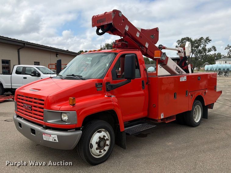 2007 GMC C4500 bucket truck - DY3383