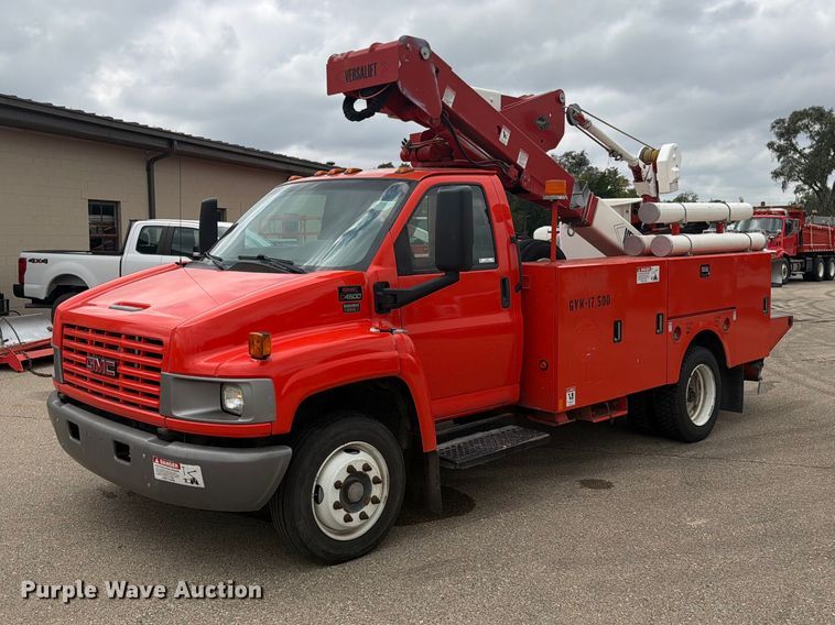 2007 GMC C4500 bucket truck - DY3384
