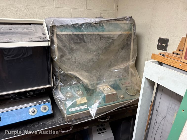 1984 3M microfilm reader - EP0625