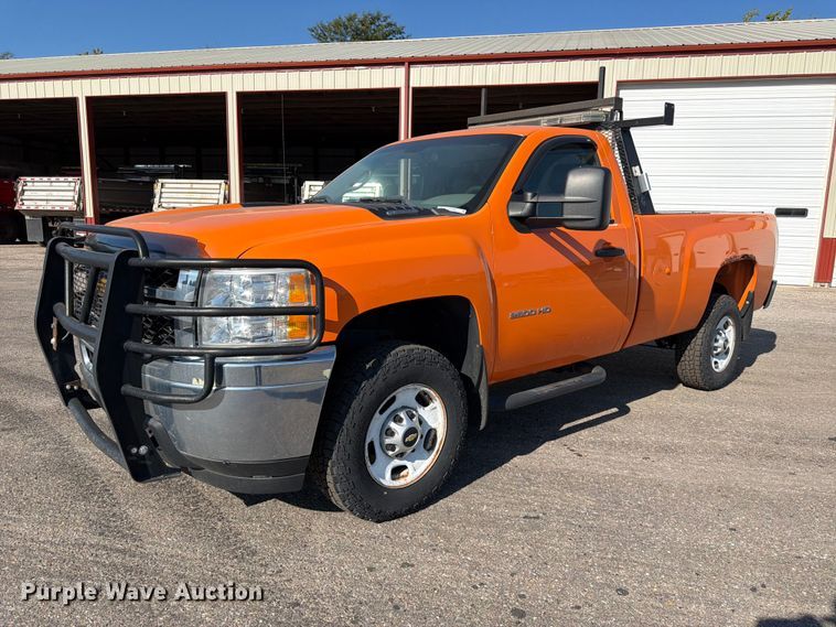 2012 Chevrolet Silverado 2500HD pickup truck - EP7603