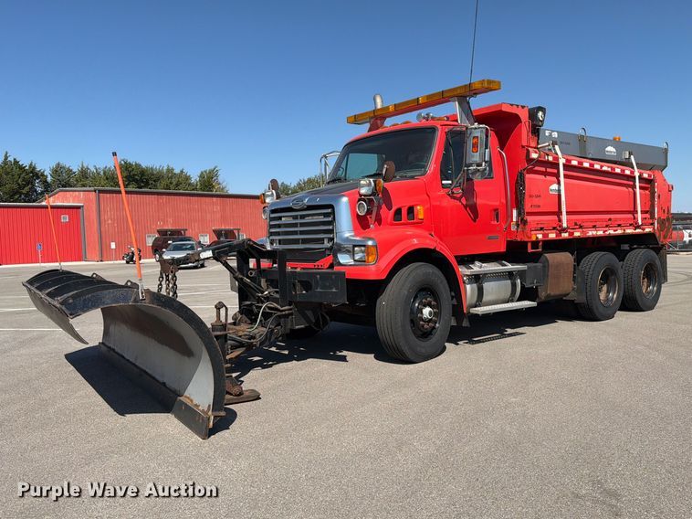 2009 Sterling L7500 dump truck - EP7610