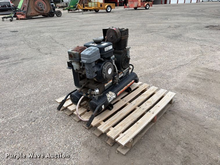 Mi-T-M AM2-PR09-08M air compressor - EP7644