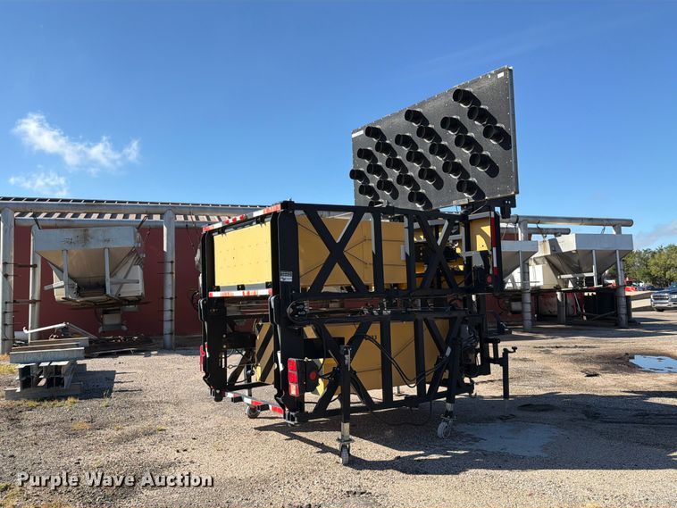 2013 Trinity TMA9182 crash attenuator - EP7659