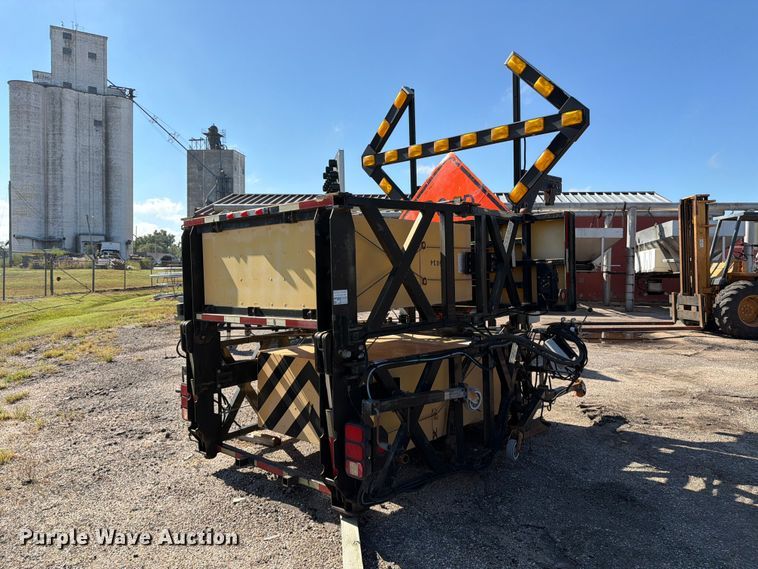2004 Trinity TMA 9181 crash attenuator - EP7660