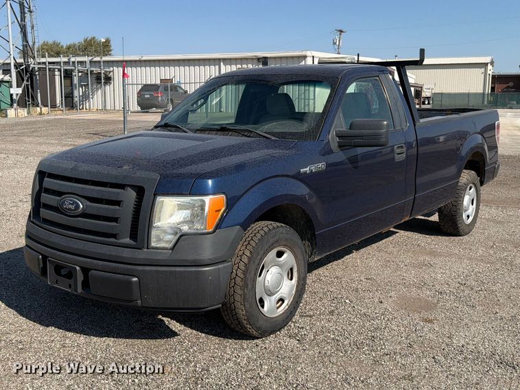 2009 Ford F150 pickup truck - EV6158