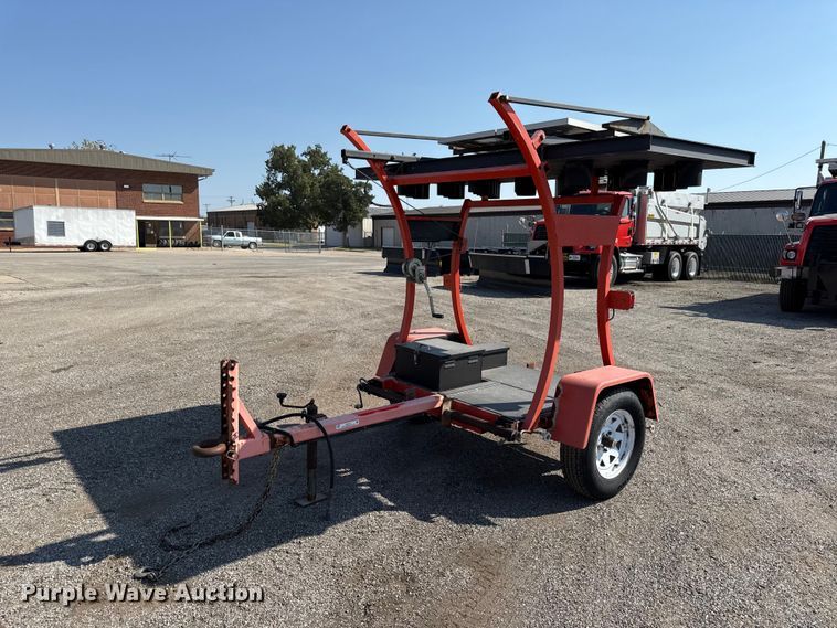 2010 National signal arrow board trailer - EV6171