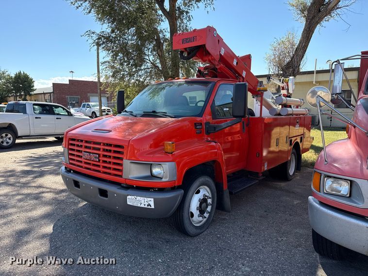 2005 GMC C4500 bucket truck - EW4285