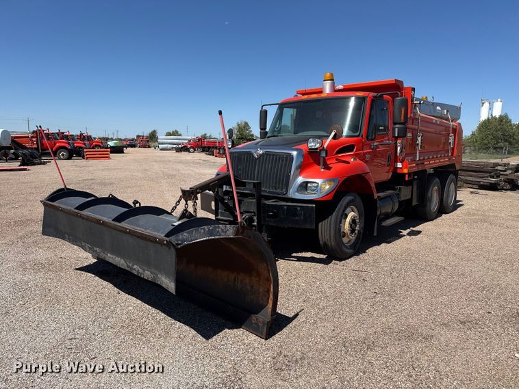 2005 International 7400 dump truck - EW4287