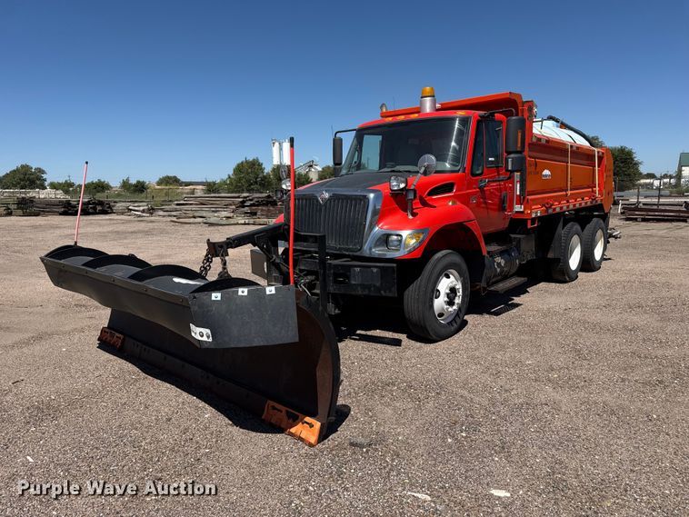 2007 International 7400 dump truck - EW4288
