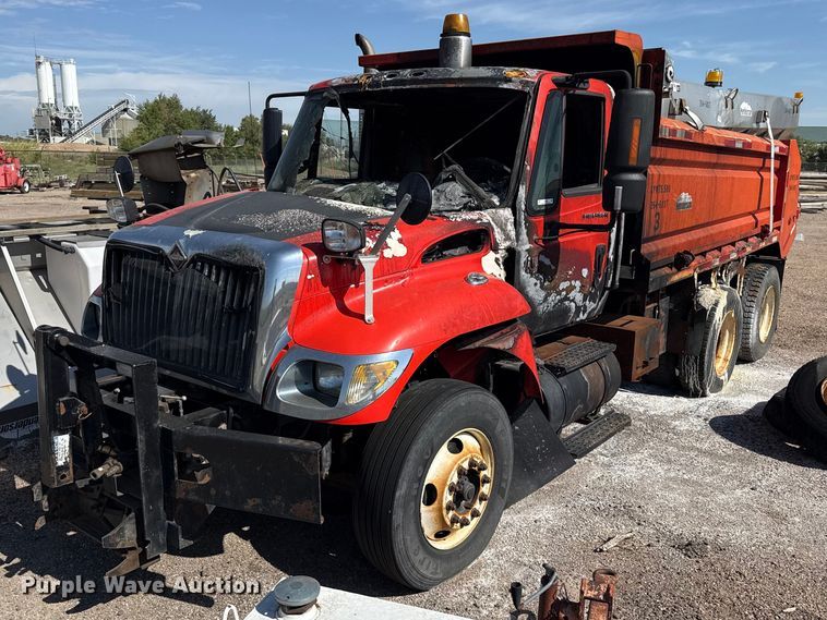 2007 International 7400 dump truck - EW4289