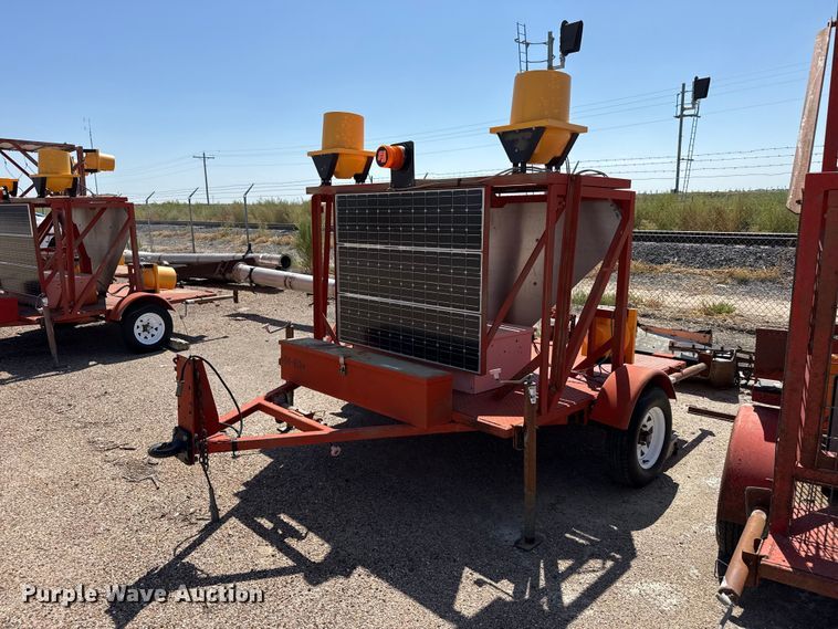 (2) Lucas traffic signal trailers - EW4295