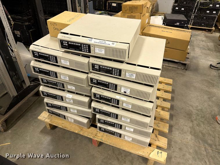 (26) Motorola radios - FC4749