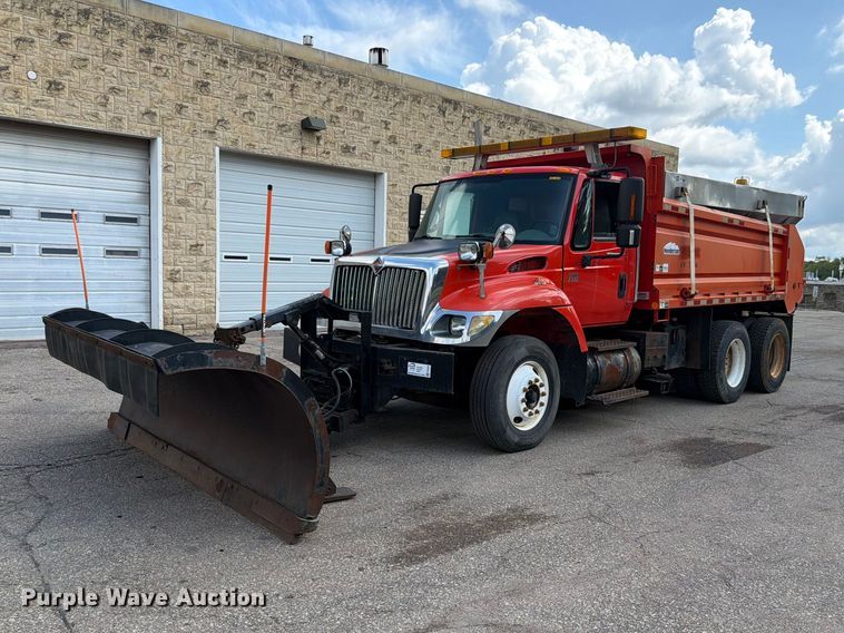 2006 International WorkStar 7400 dump truck - FH6332
