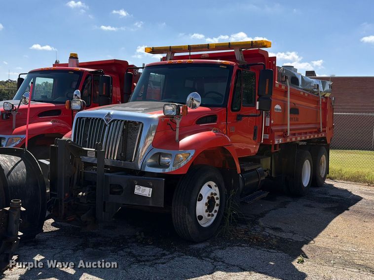 2007 International WorkStar 7400 dump truck - FH6378