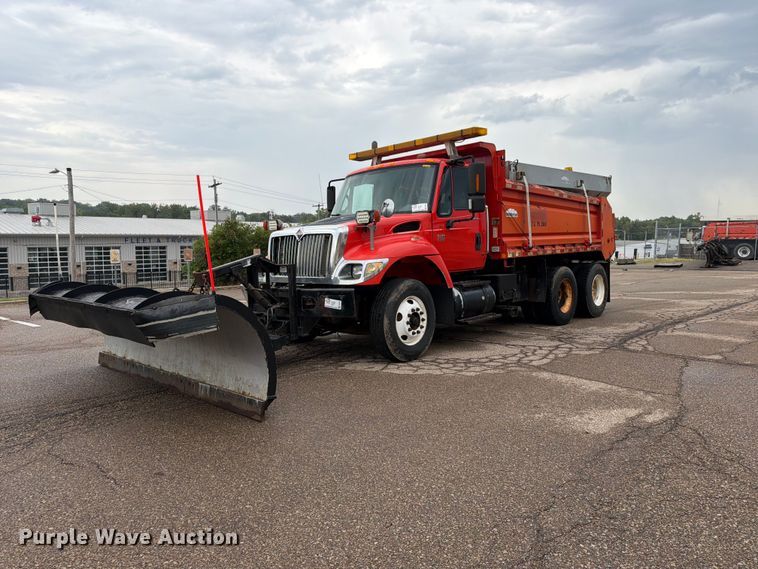 2007 International 7400 dump truck - FK3661