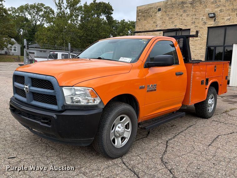 2018 RAM 2500 heavy duty utility bed pickup truck - FN1518