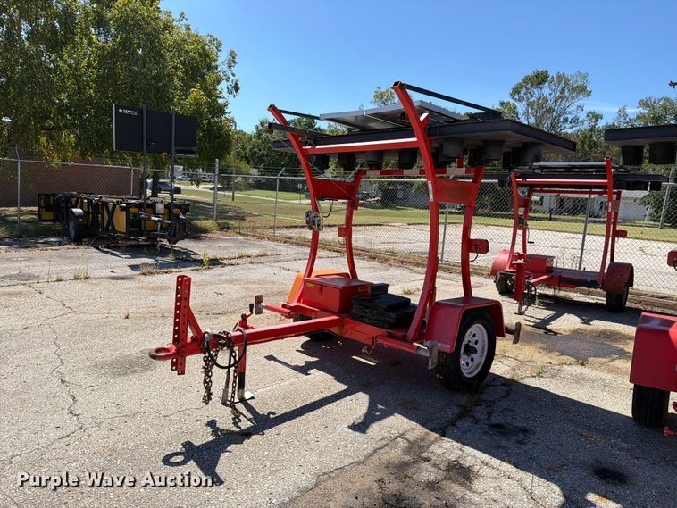 2011 National Signal arrow board trailer - NF9556
