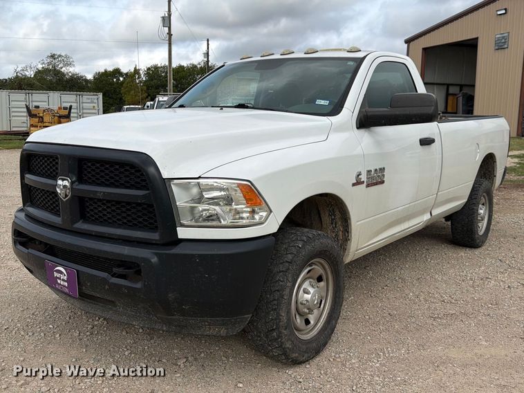 2018 RAM 2500 pickup truck - DU3136