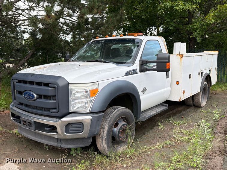 2015 Ford F550 utility / service truck - DV2065