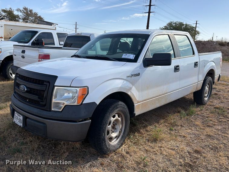 2014 Ford F150 Crew Cab pickup truck - DV8664