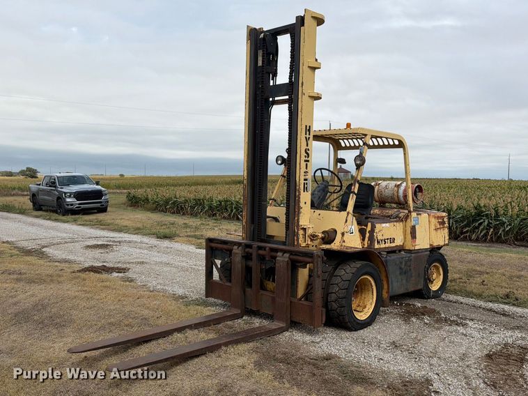 1983 Hyster 110 forklift - DY3437