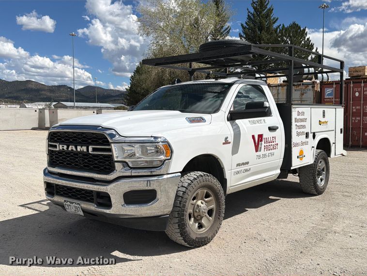 2019 RAM 2500 utility bed pickup truck - ED0196