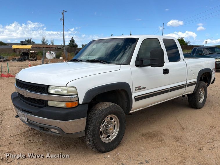 2002 Chevrolet Silverado 2500 HD Ext. Cab pickup truck - EL2629
