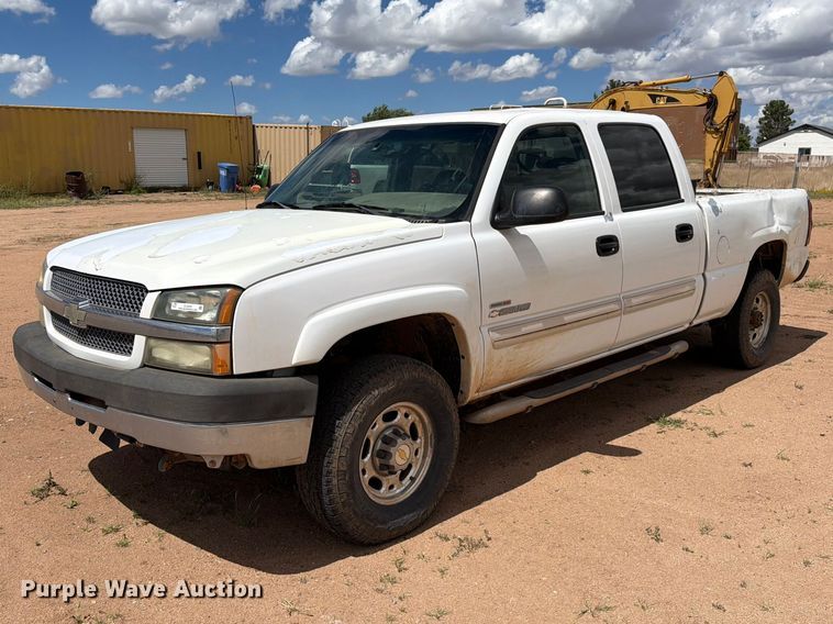 2003 Chevrolet Silverado 2500 HD Crew Cab pickup truck - EL2635