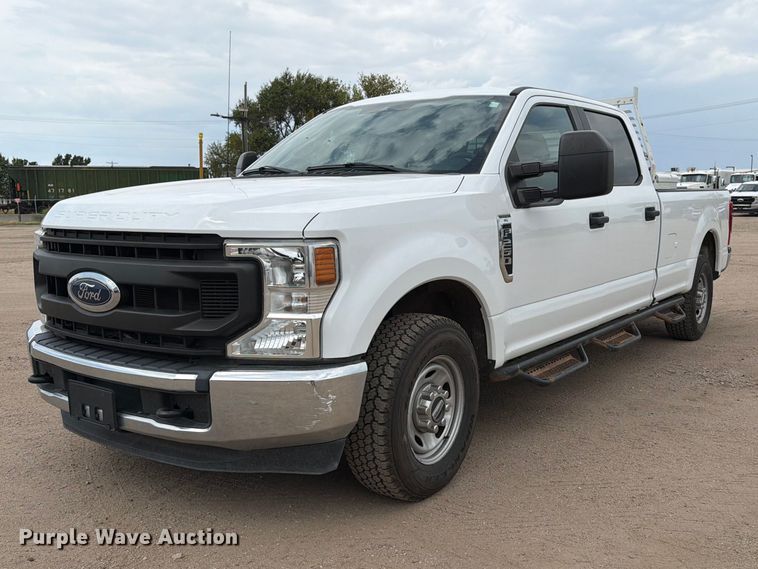 2021 Ford F250 Crew Cab pickup truck - EP7682