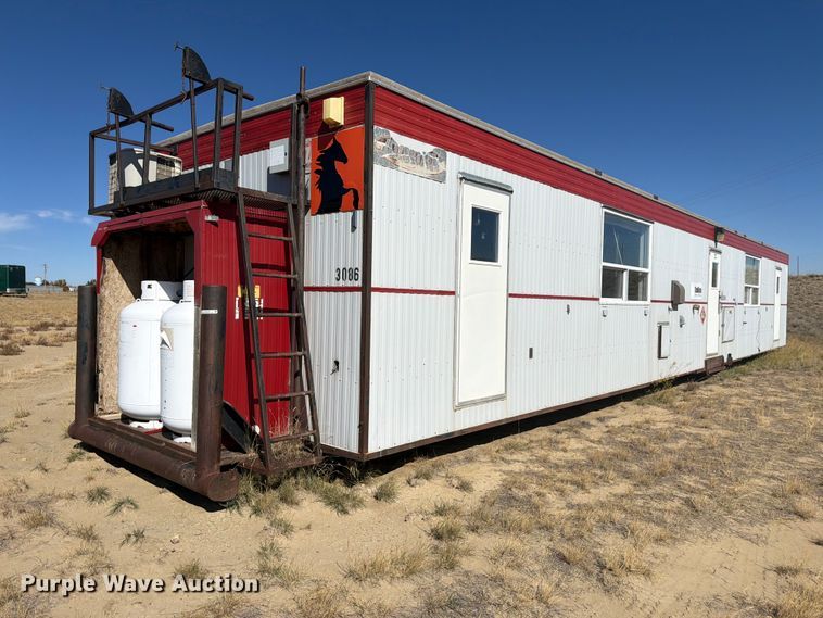 Roadway Trailers Wellsite skid mounted living quarters - EW2260