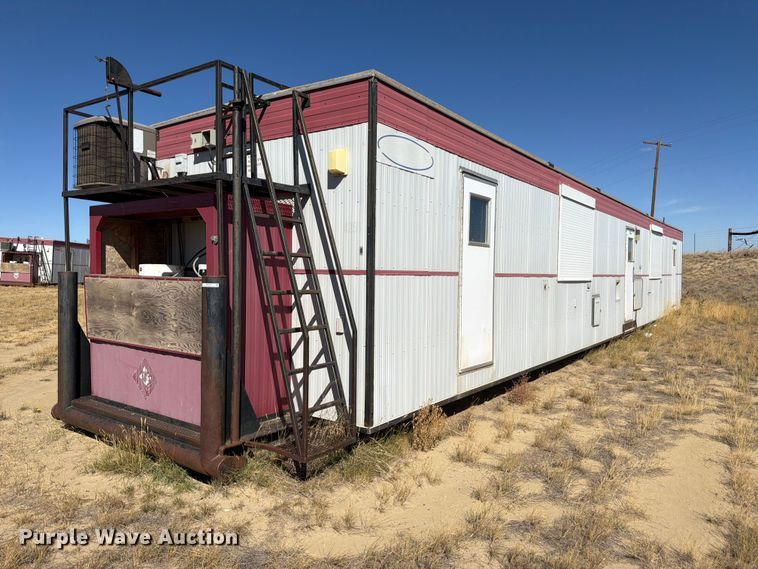 Denille Industries ENG/GEO-4256 skid mounted living quarters - EW2263