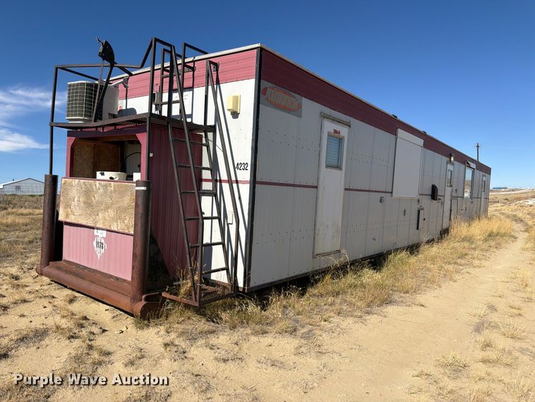 Denille Industries ENG-GEO-4232 skid mounted living quarters - EW2265