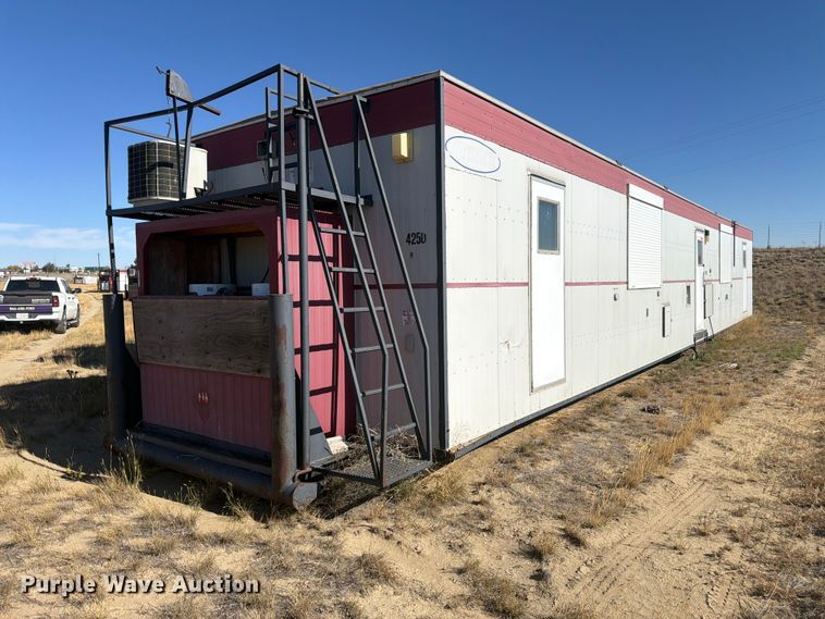 Auburn FNG/GEO-4250 skid mounted living quarters - EW2269