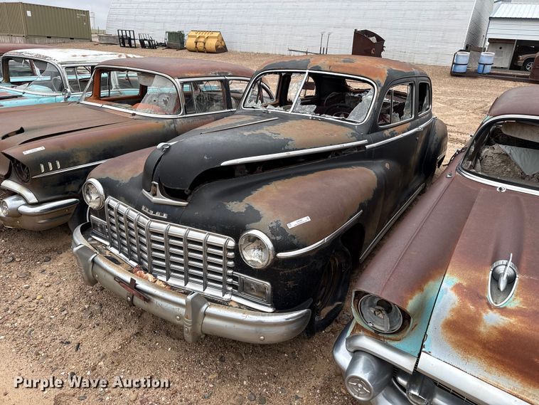 Dodge sedan - EW4482